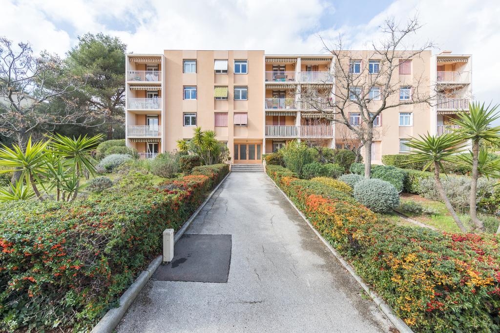 Appartement Les Elfes Le Pradet Buitenkant foto